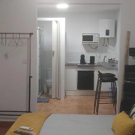 Loft 3 Nuevo,tercera Planta Sin Ascensor,pequeno Y Coqueto,wifi Y Aire Acondicionado La Linea de la Concepcion